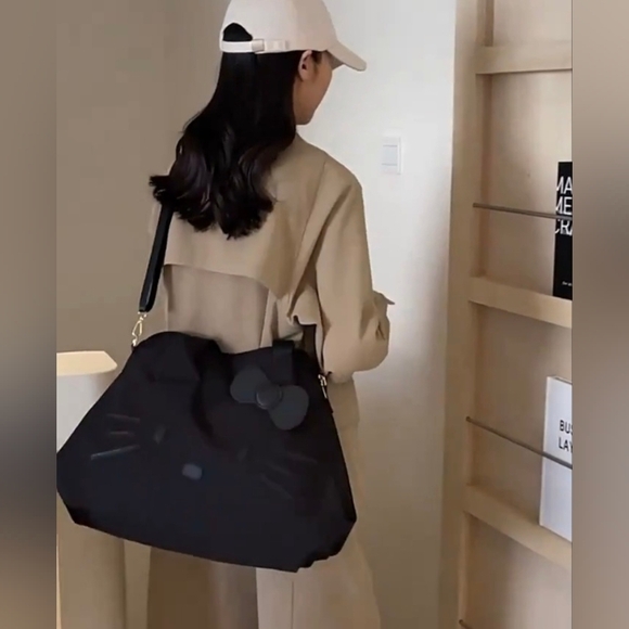 SALE! Hello Kitty Kawaii Sanrio Cute Cat Big Black Duffle Travel Sports Tote Bag - Picture 6 of 16